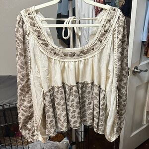 POL Cream Bohemian Floral Peasant Tunic